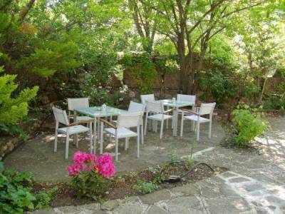Gefyri Hotel Коница Екстериор снимка