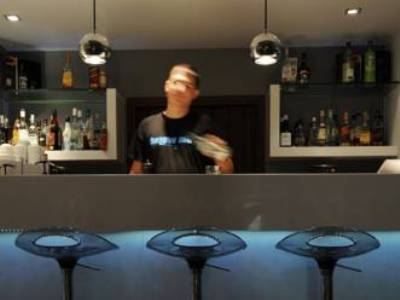Gefyri Hotel Коница Екстериор снимка